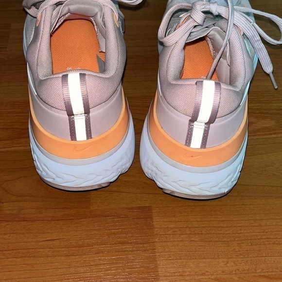 Nike React Miler Champagne Orange Pulse Women's Running Shoe Size 9.5 - Picture 4 of 8